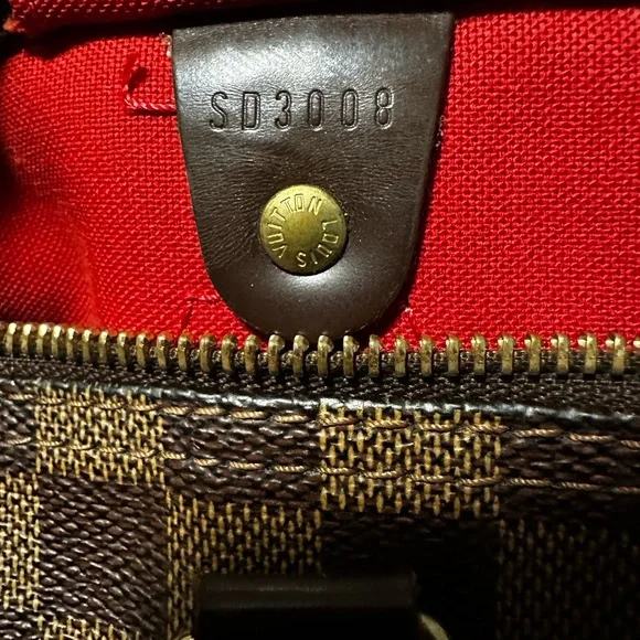 Louis Vuitton Speedy 35 in Damier Ebene - Picture 7 of 11